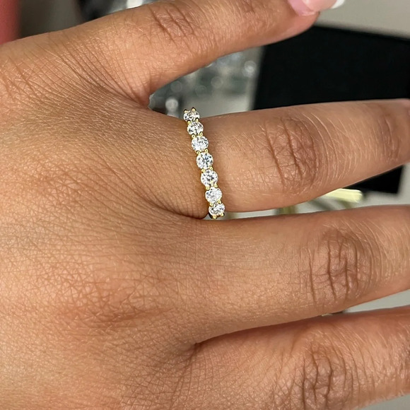 GOLD Elegant Half Eternity Moissanite Ring 0.7CT SZ.8 - Picture 4 of 6